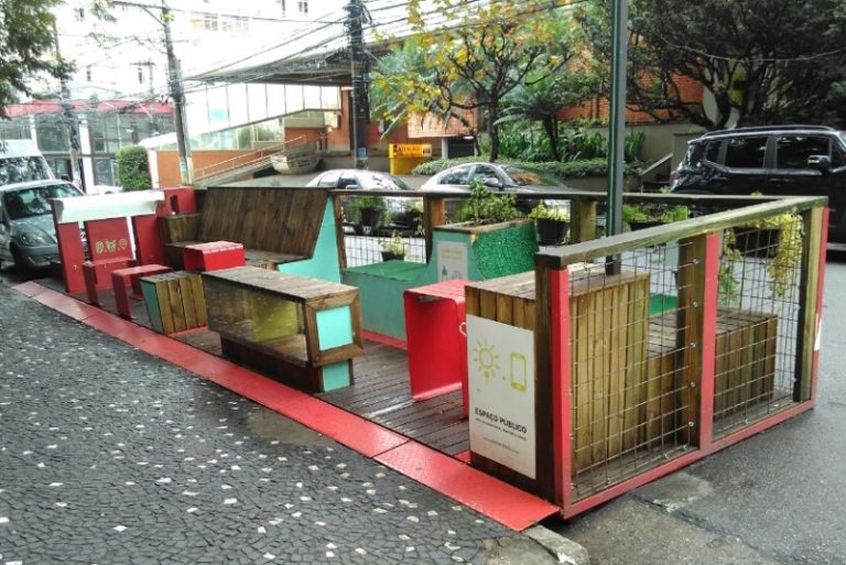 Conheça os parklets